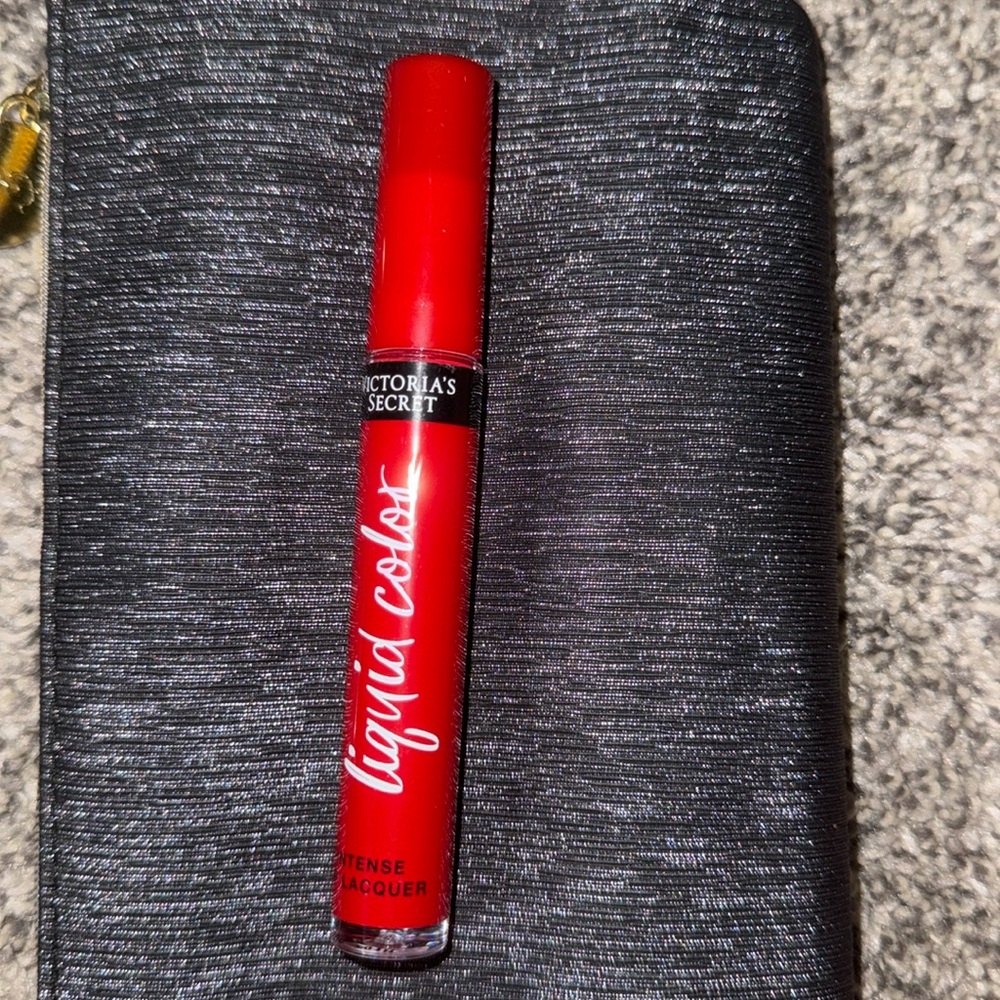 Victoria’s Secret Liquid Color Intense Lip Lacquer NWT